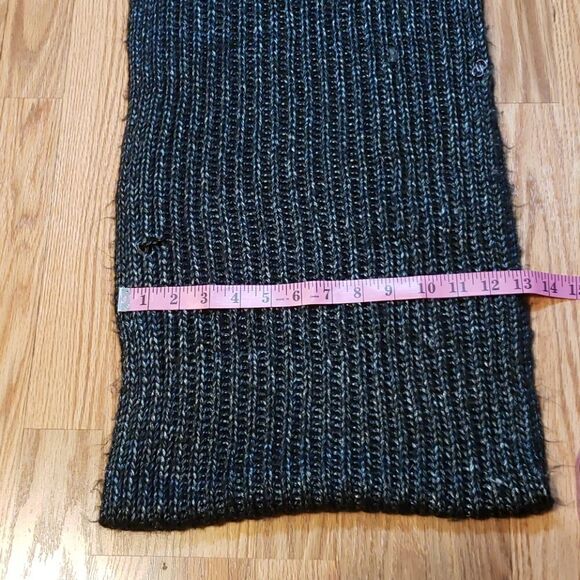 Aerie Beanie Hat & Infinit - Picture 7 of 7